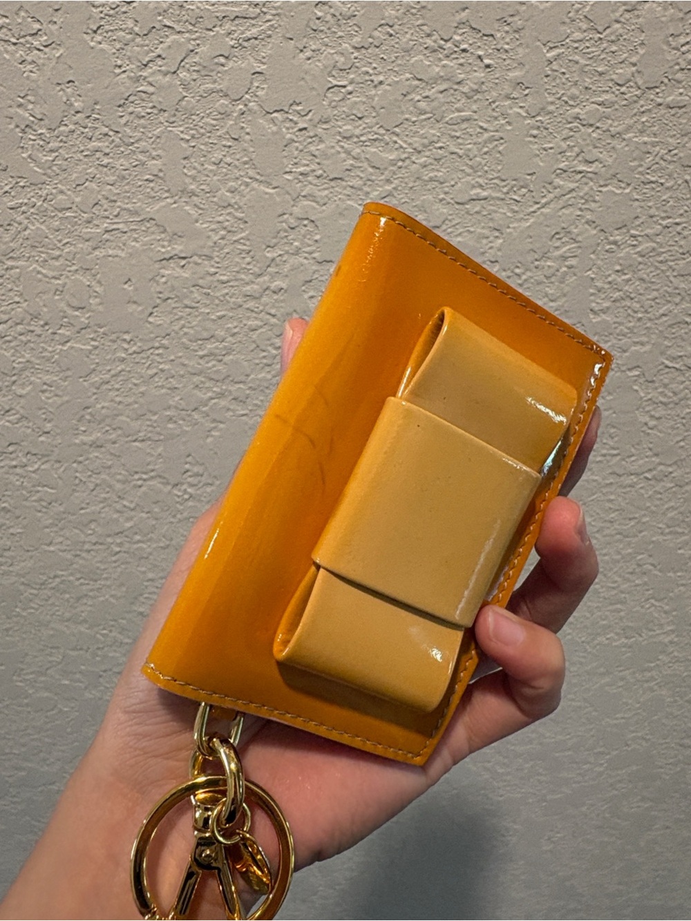 Miu Miu Glossy Patent Card Key Holder Wallet - Picture 11 of 12